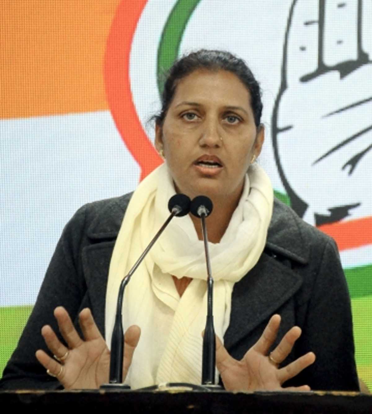 राजस्थान पुलिस अधिकारी की आत्महत्या मामले में कांग्रेस विधायक कृष्णा पूनिया पर वारंट राजस्थान पुलिस अधिकारी की आत्महत्या मामले में कांग्रेस विधायक कृष्णा पूनिया पर वारंट